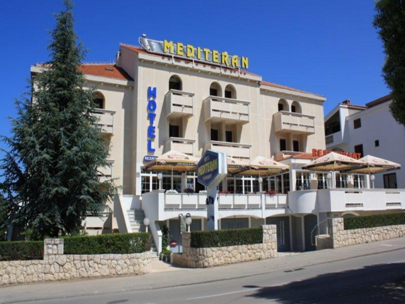 Hotel Mediteran Zara Esterno foto